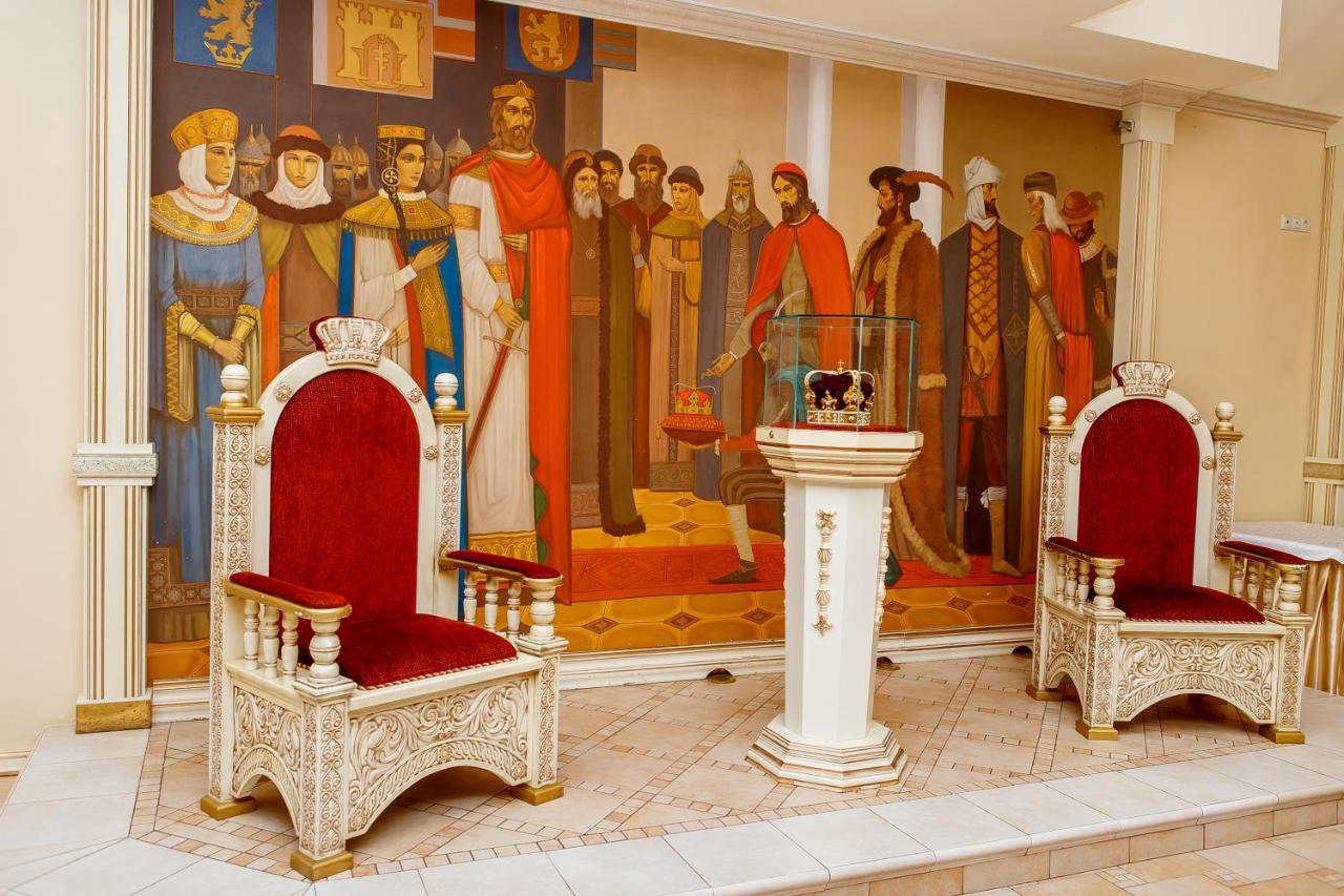 Галицька Корона Davidov Εξωτερικό φωτογραφία